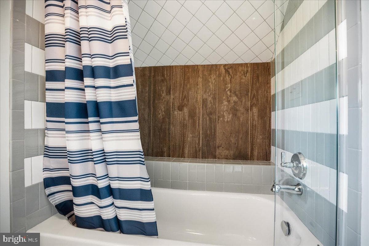 14314 Sedwick Avenue photo 45