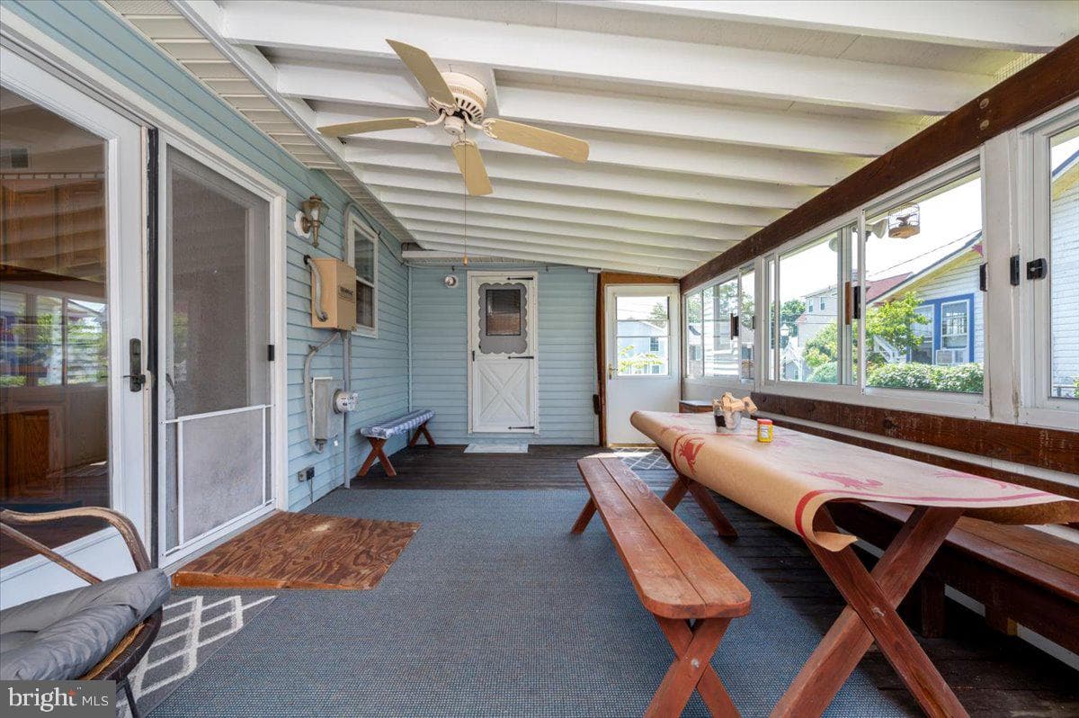8236 Bayside Road photo 11
