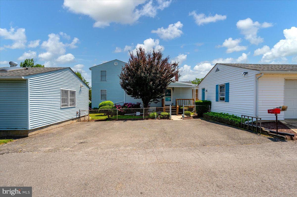 8236 Bayside Road photo 34