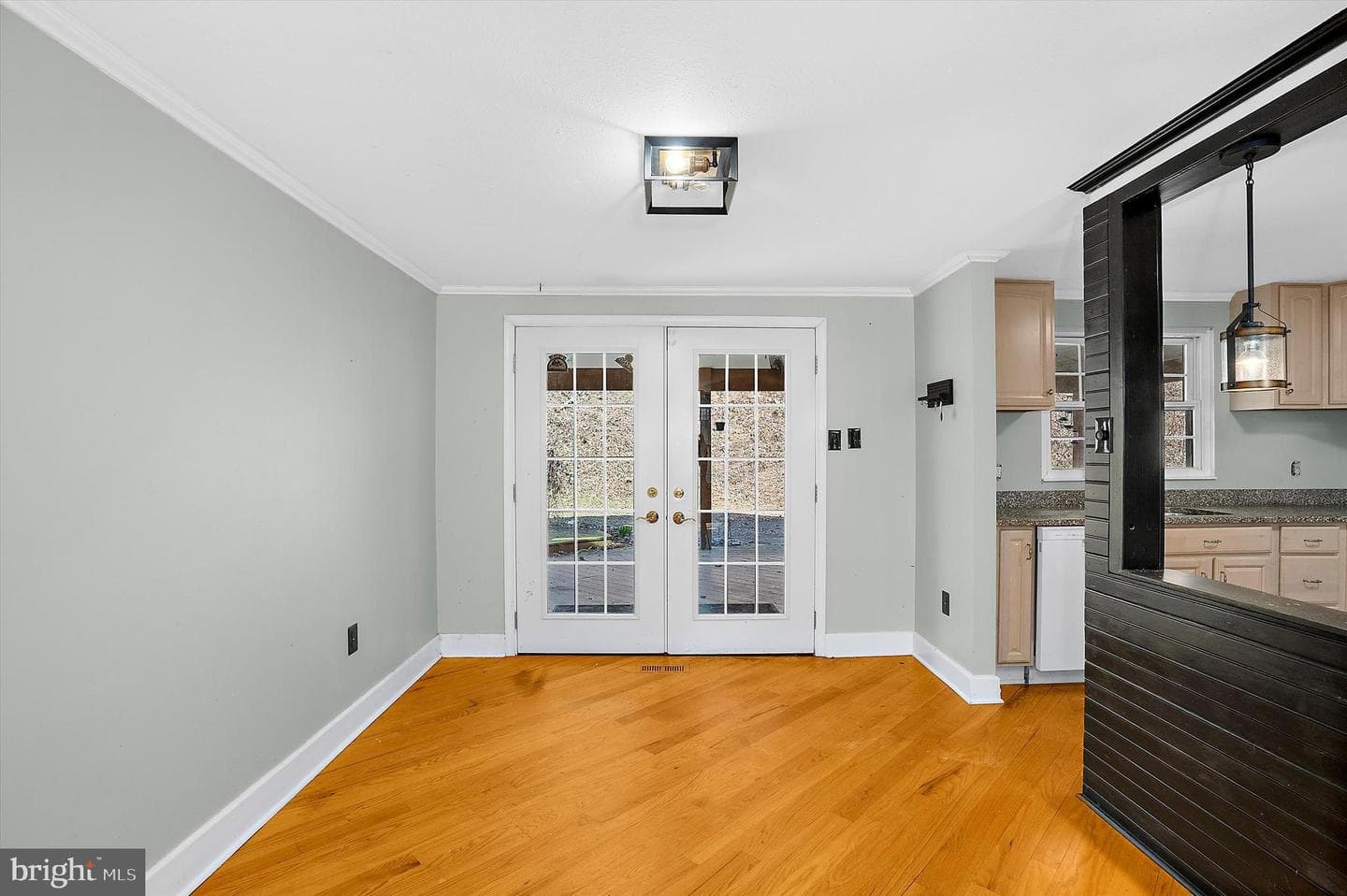 4358 Flora Avenue photo 13
