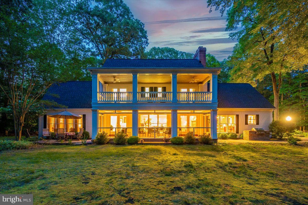 12124 Palisades Drive, Dunkirk