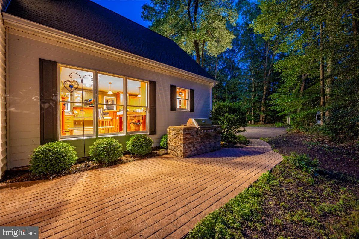 12124 Palisades Drive photo 44
