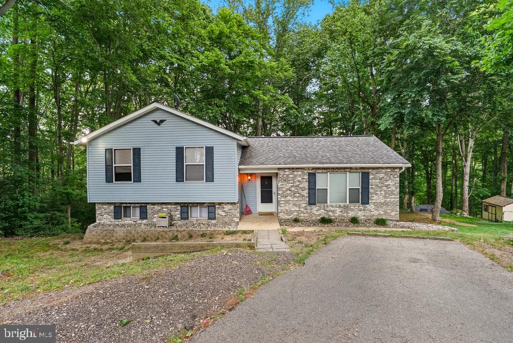 8566 Stock Drive, Lusby