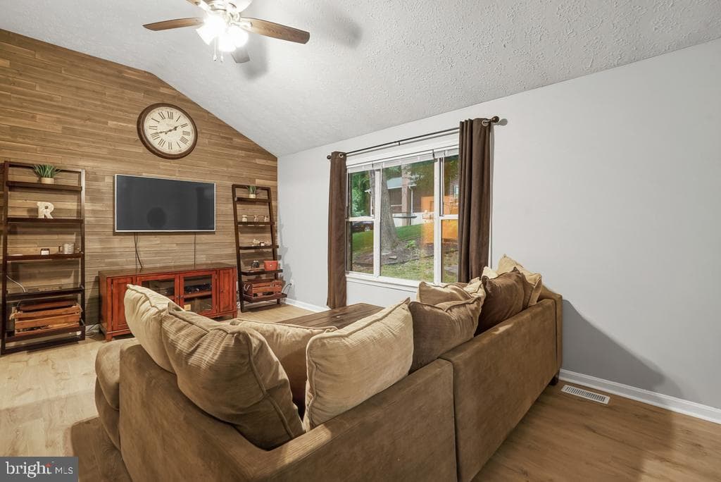 8566 Stock Drive photo 12