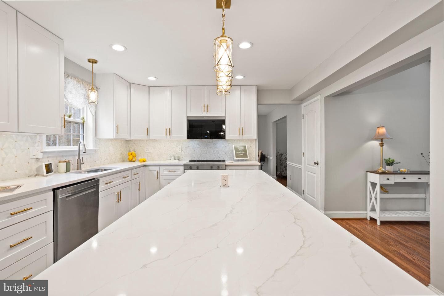 1860 Battery Lane photo 6