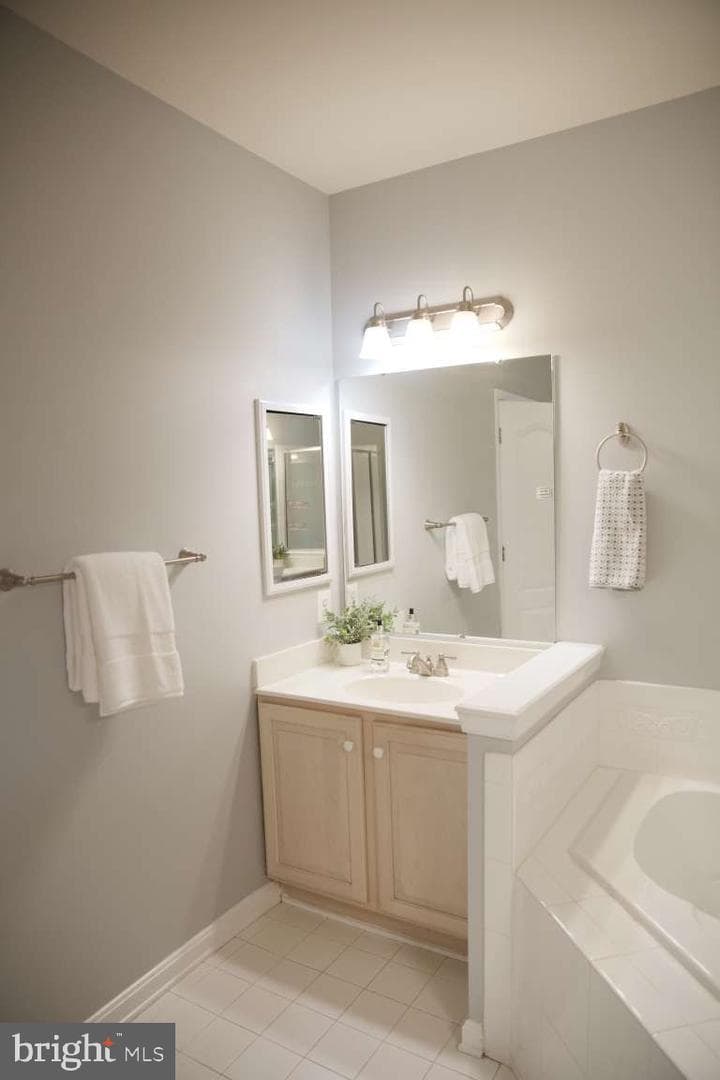 513 Oyster Bay Place photo 26