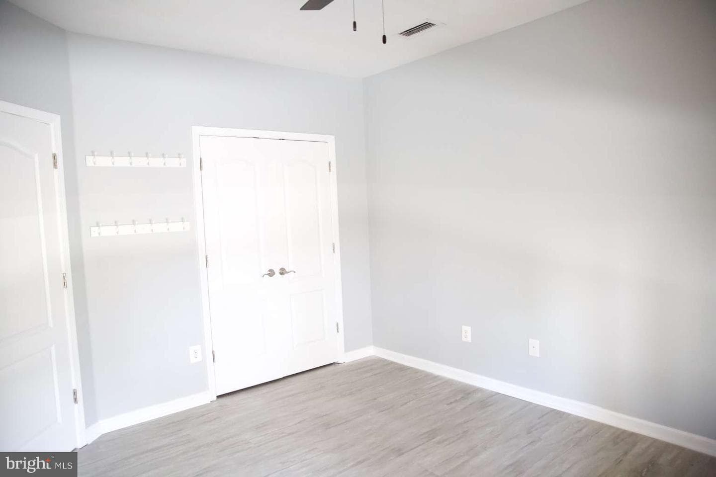 513 Oyster Bay Place photo 33