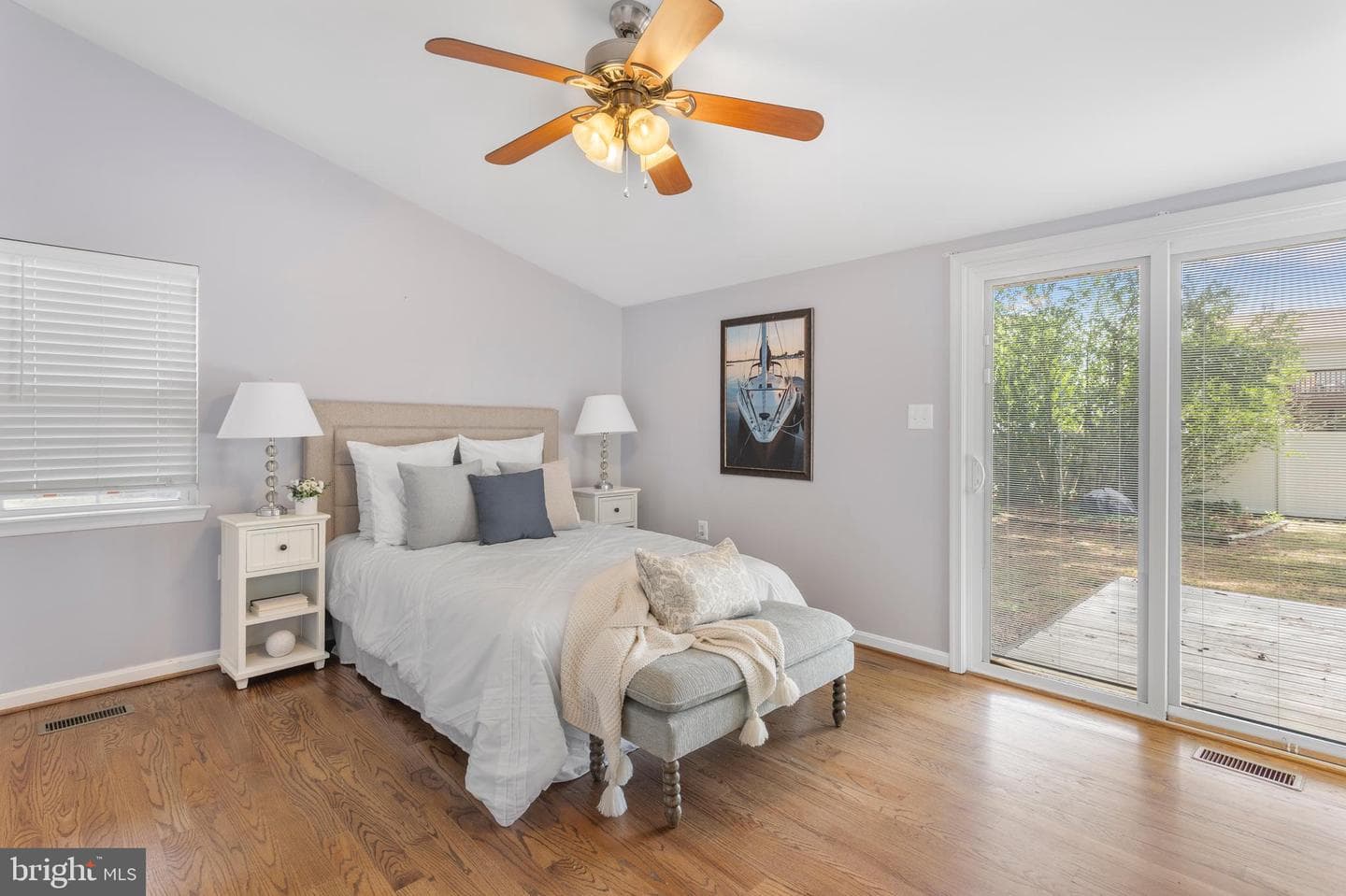 12820 Lake View Drive photo 5