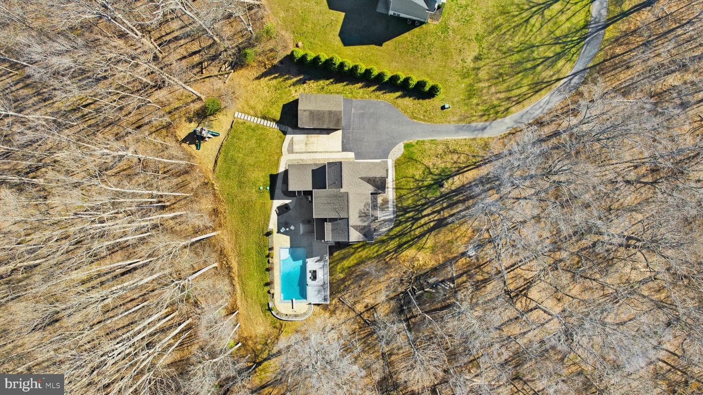 7030 Hunterleigh Drive photo 96