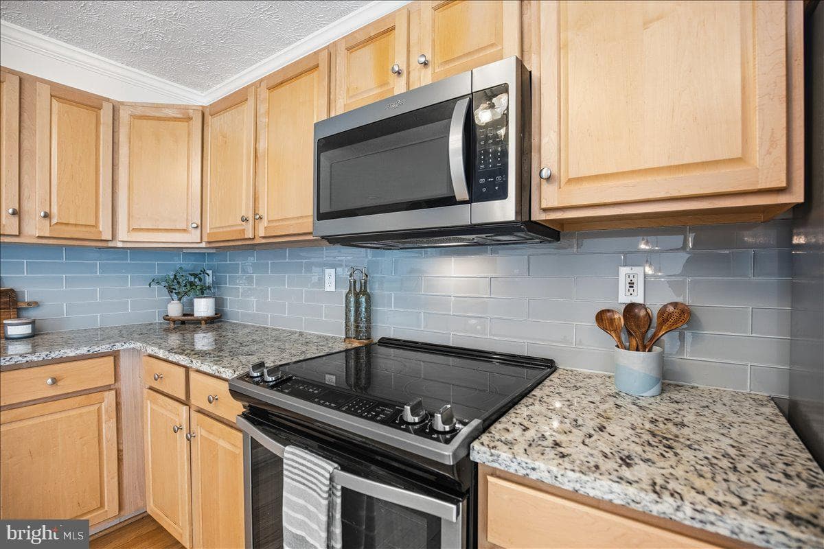 3456 Silverton Lane photo 18