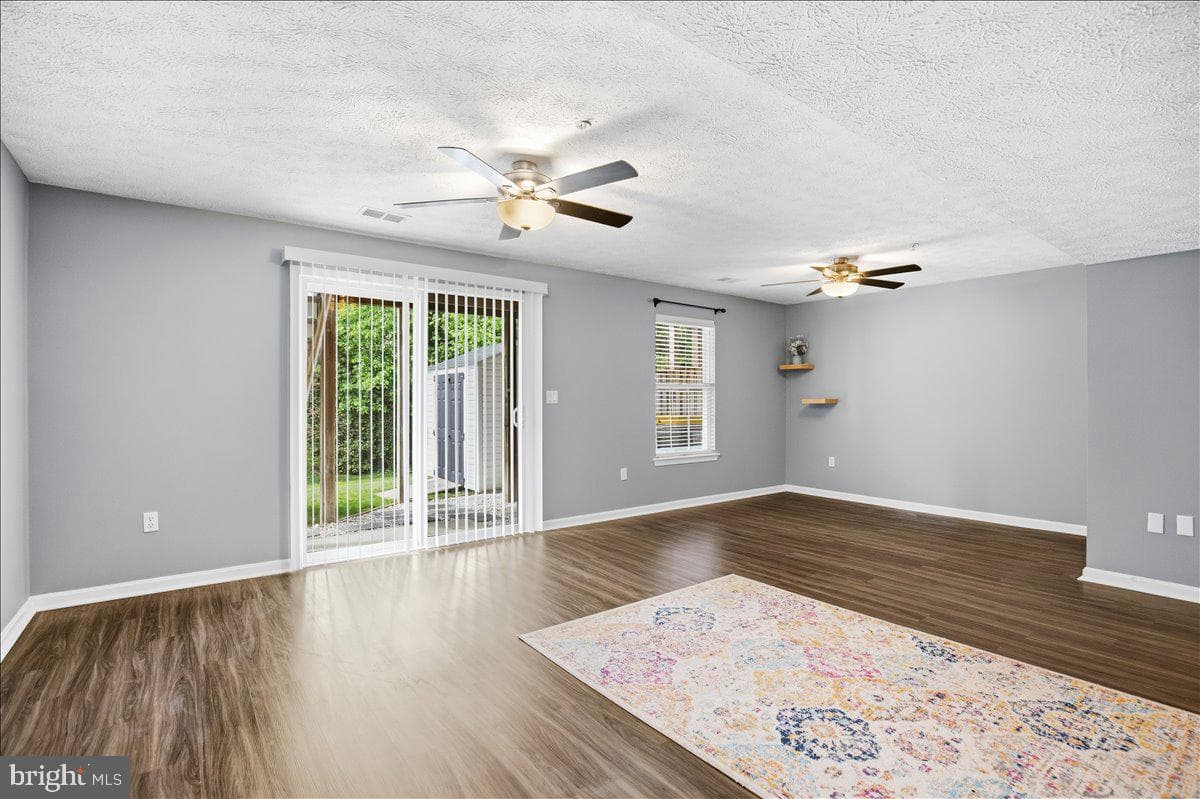 3456 Silverton Lane photo 34
