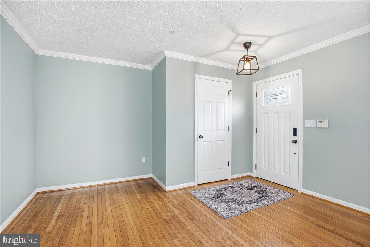 3456 Silverton Lane photo 9