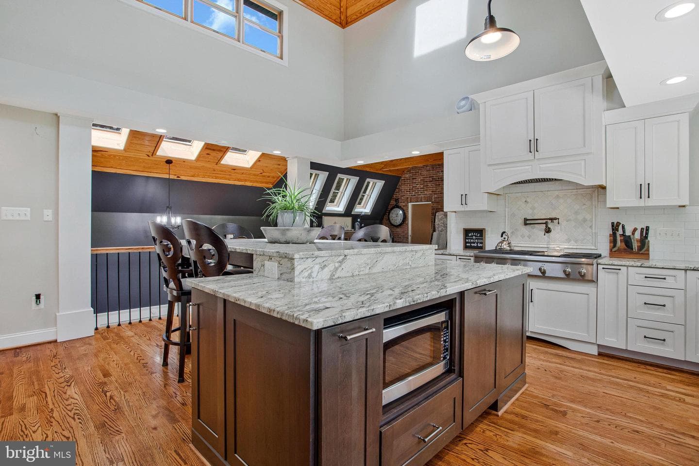 7785 Swan Lane photo 12