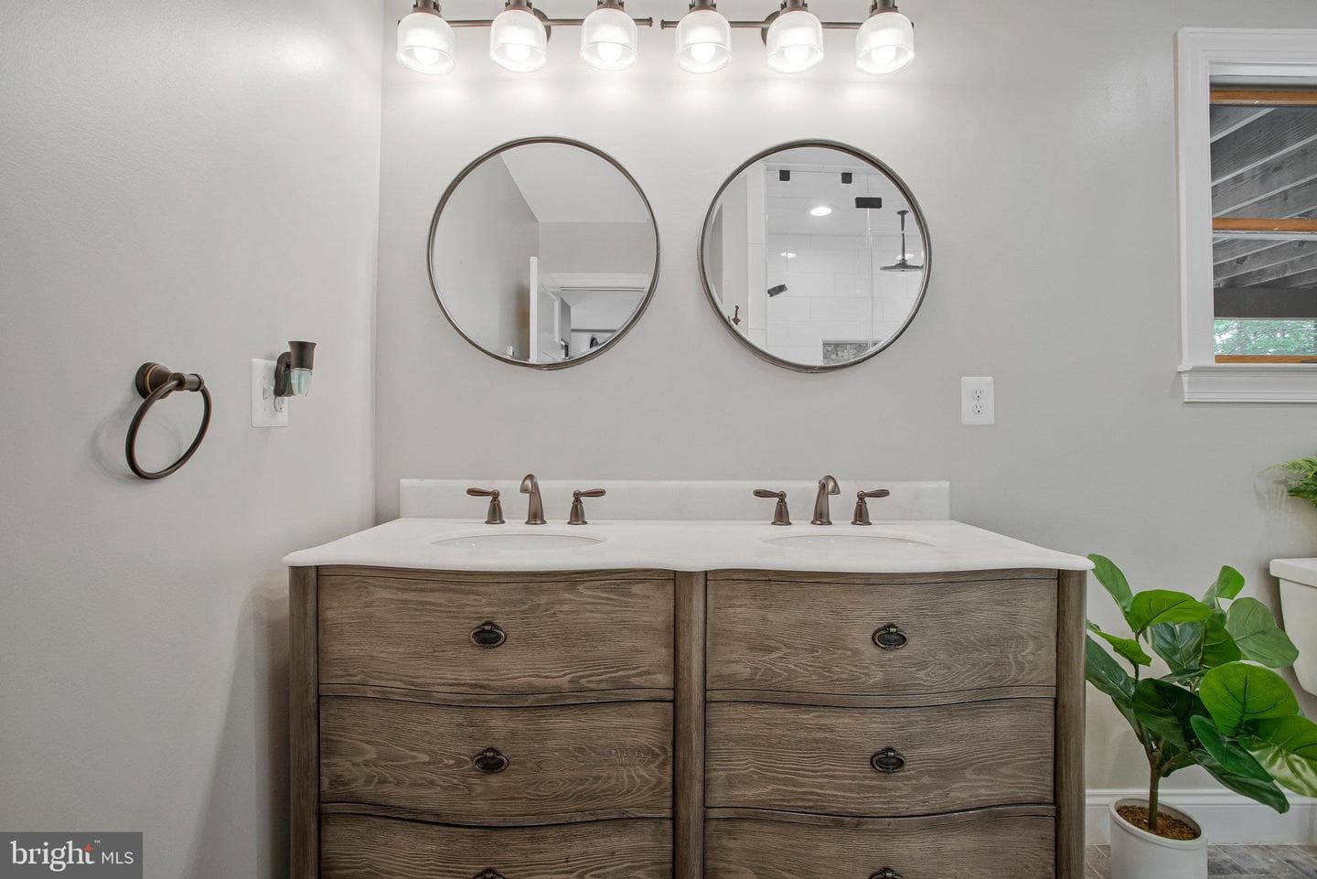 7785 Swan Lane photo 25