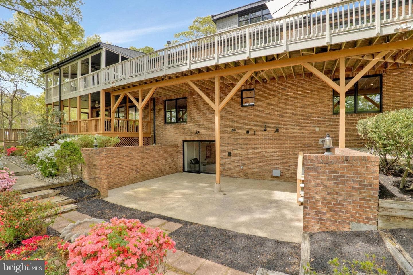 7785 Swan Lane photo 35
