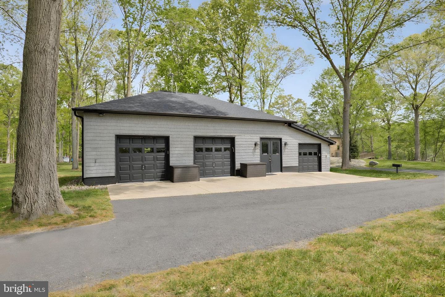 7785 Swan Lane photo 38