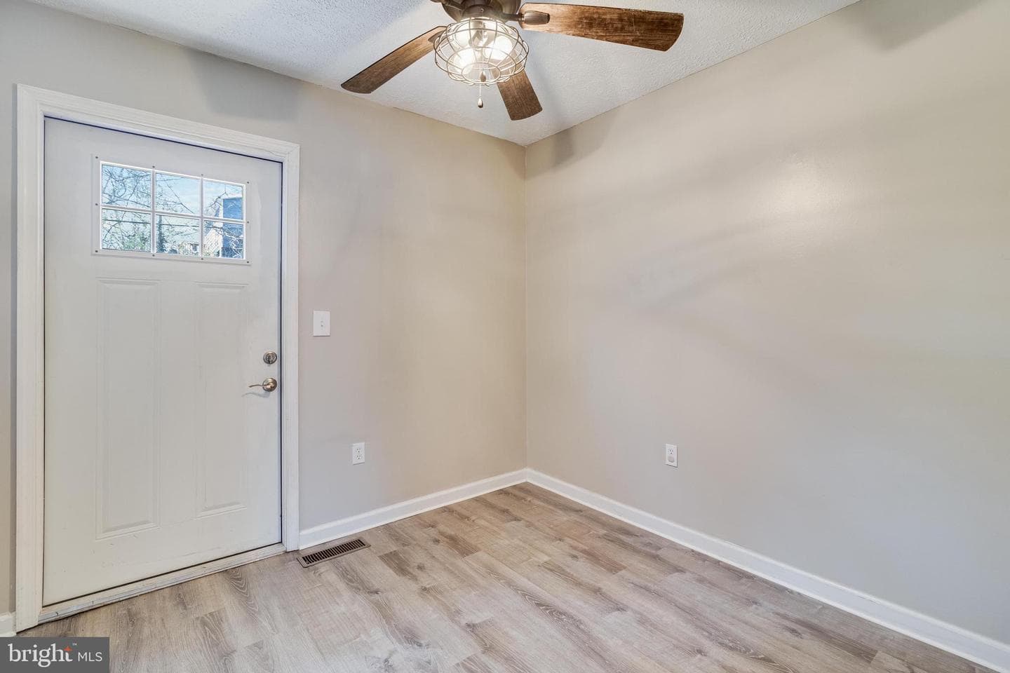 6236 8th Street photo 10