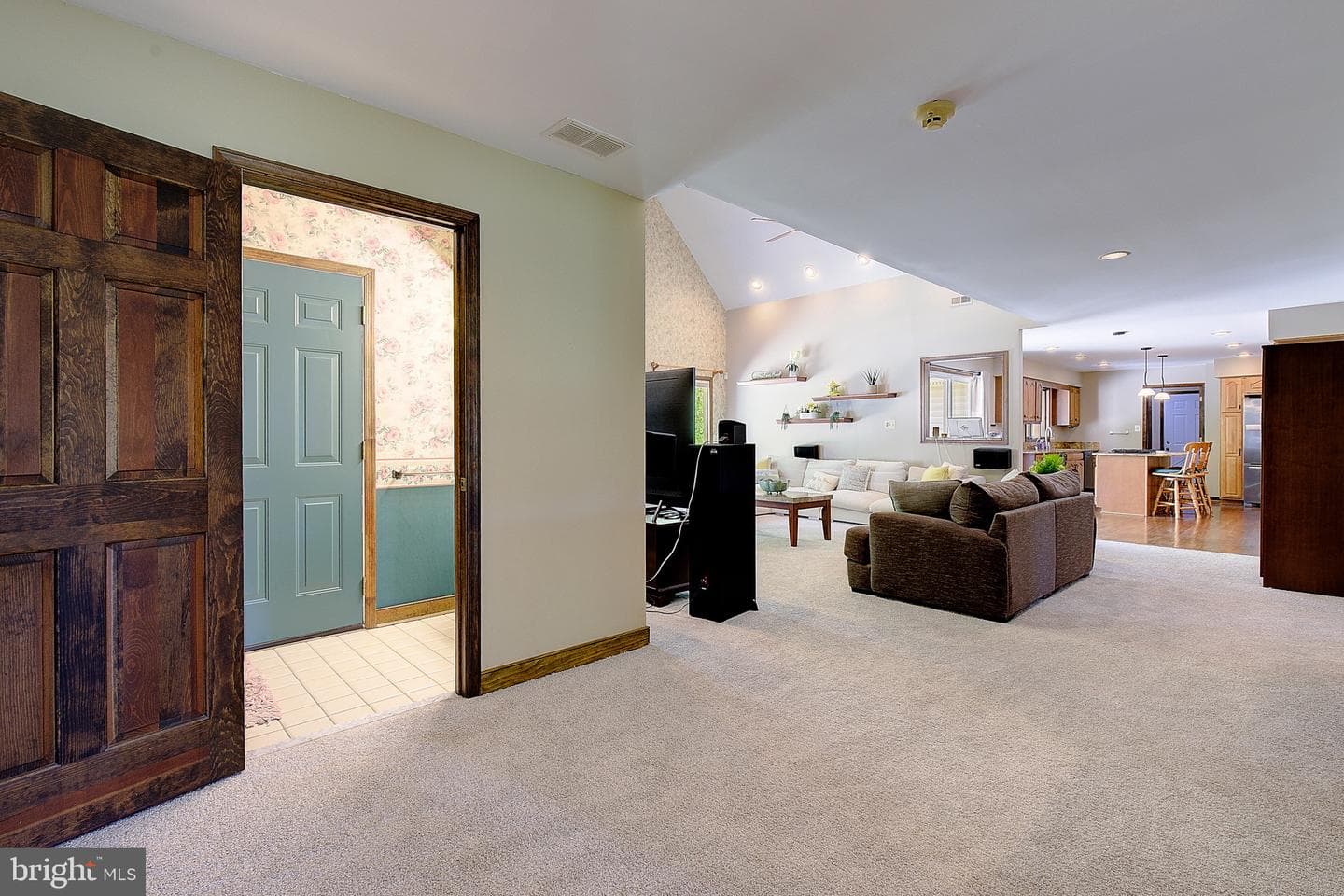 1050 Fowler Road photo 26