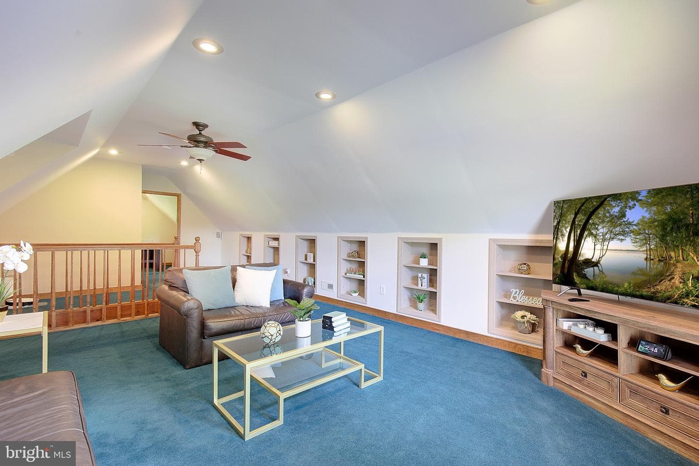 1050 Fowler Road photo 49