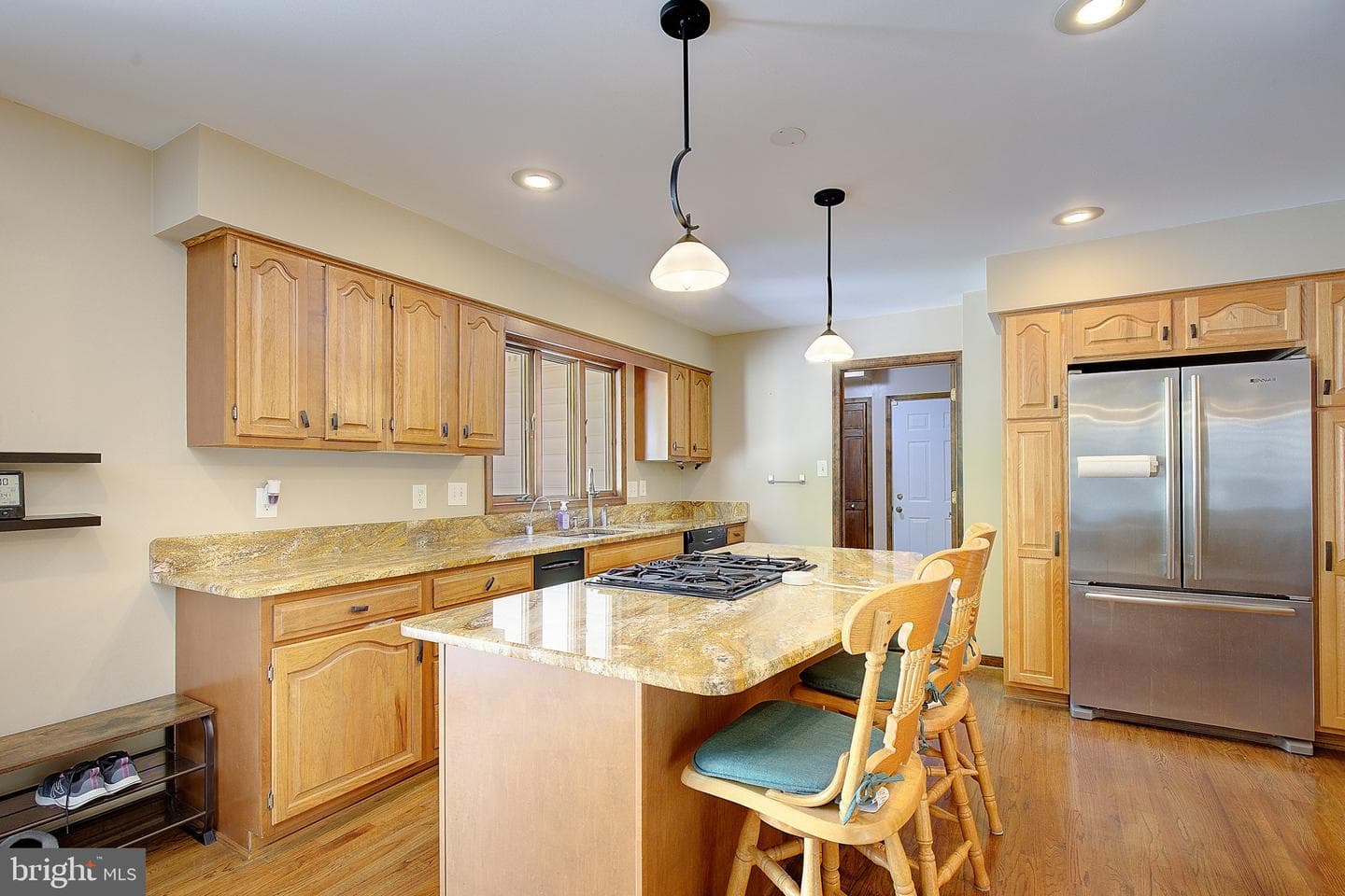 1050 Fowler Road photo 5