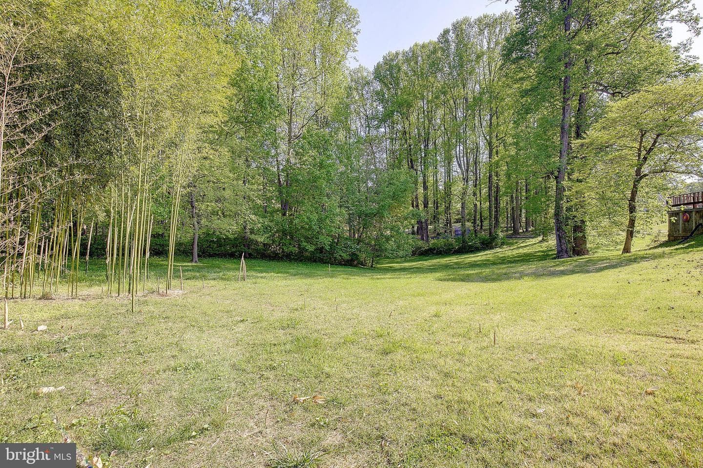 1050 Fowler Road photo 60