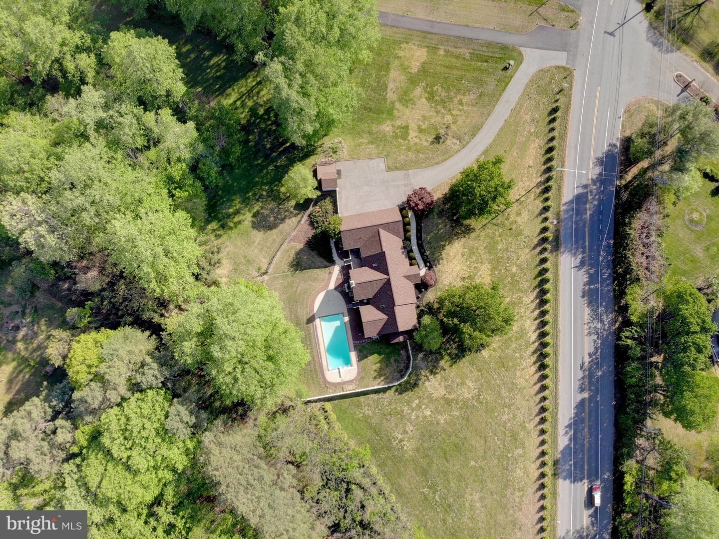 1050 Fowler Road photo 68