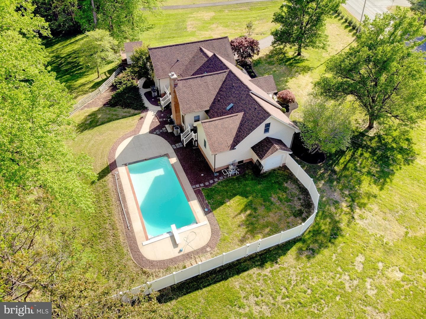 1050 Fowler Road photo 75