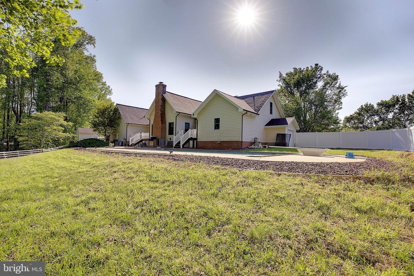 1050 Fowler Road photo 95