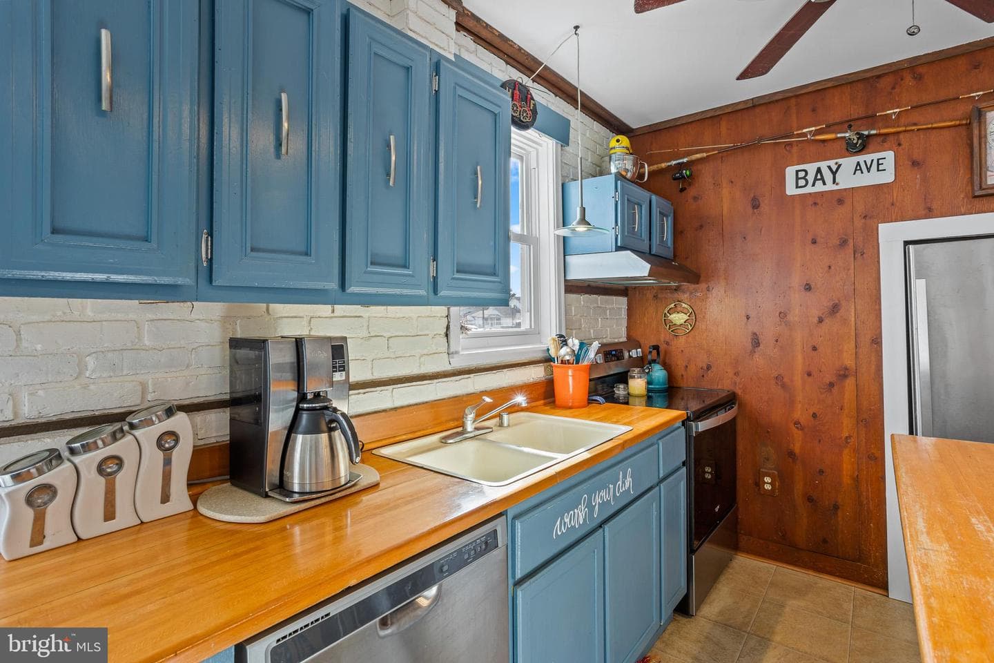 8223 C Street photo 12