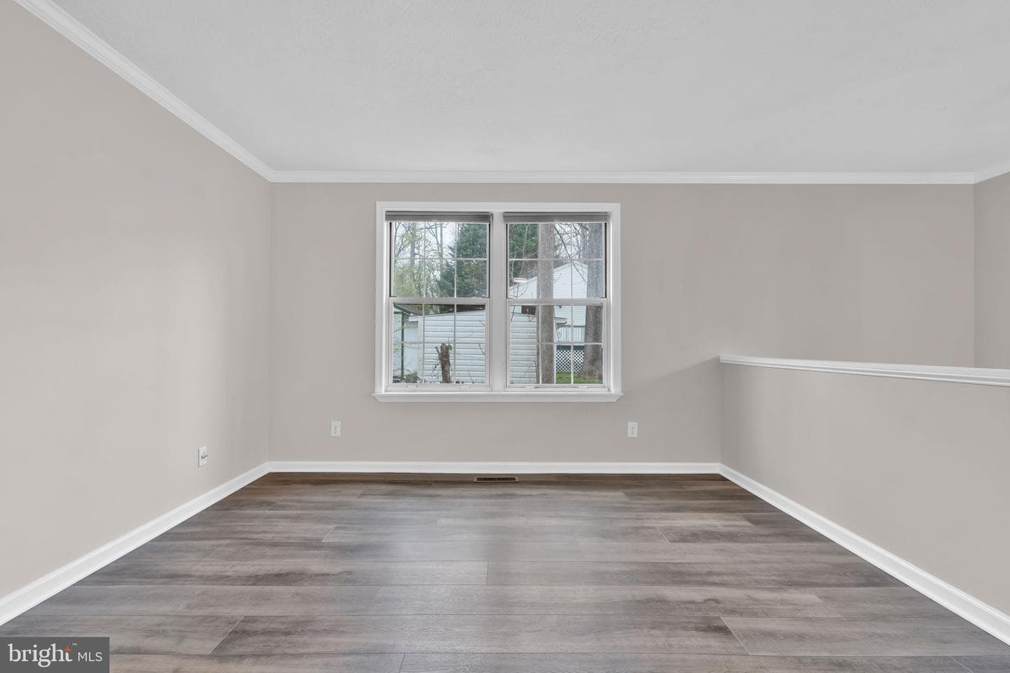 580 Evergreen Court photo 12
