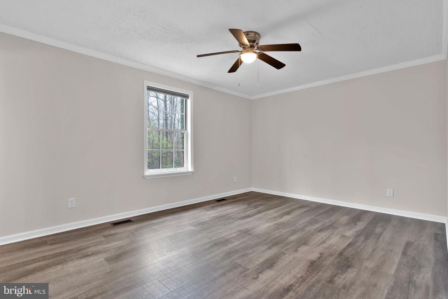 580 Evergreen Court photo 20