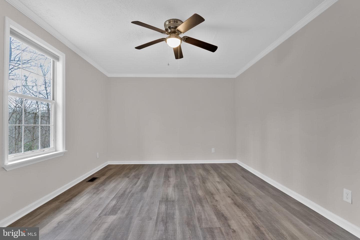 580 Evergreen Court photo 21
