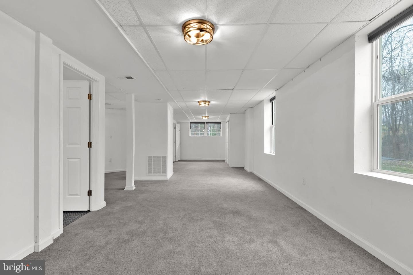 580 Evergreen Court photo 28