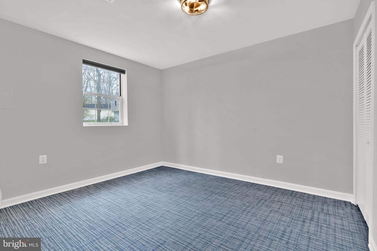 580 Evergreen Court photo 29