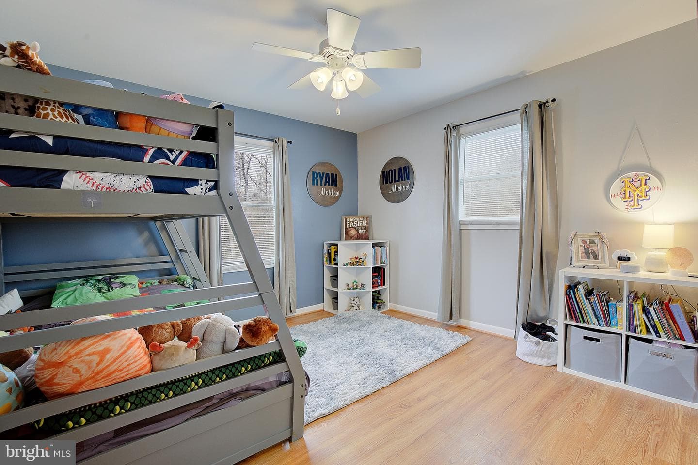 2819 Glasgow Way photo 17