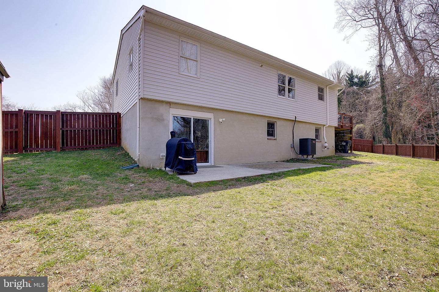 2819 Glasgow Way photo 35