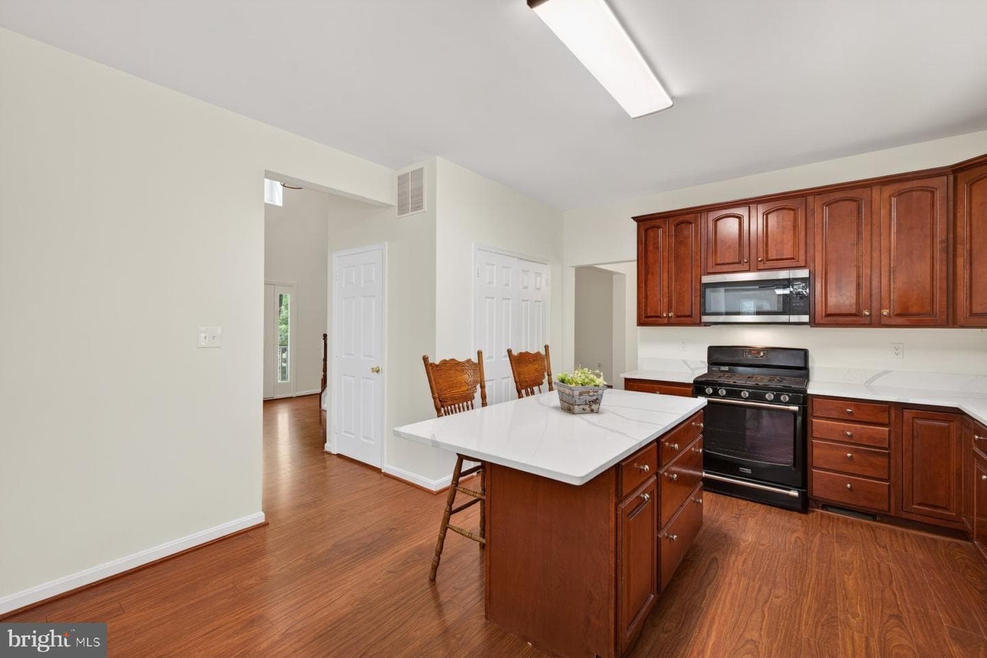 7843 Lake Shore Drive photo 10