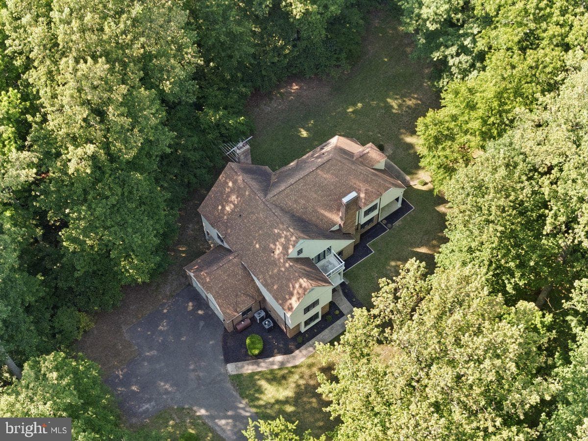 4200 Henry Court photo 47