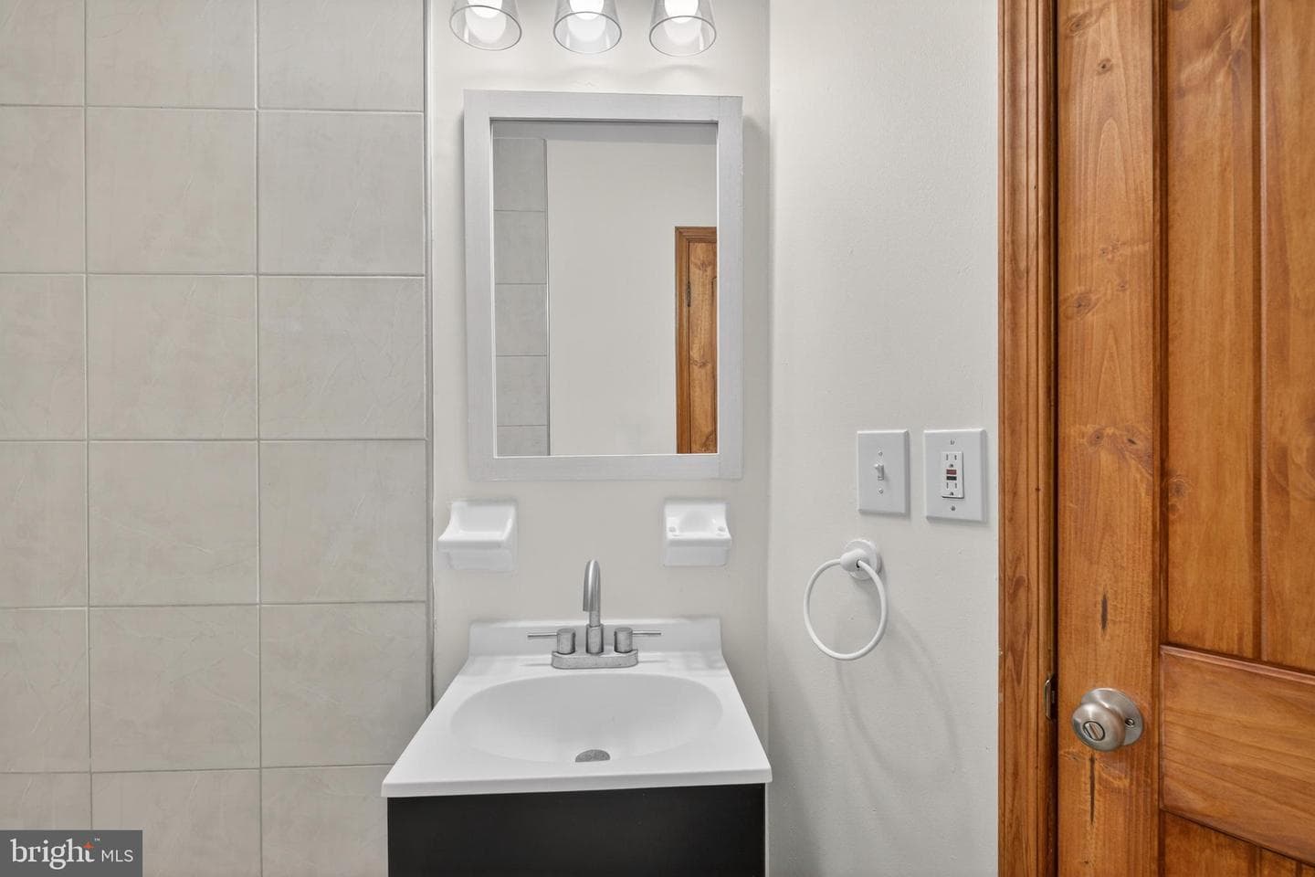 4037 1st Street photo 11