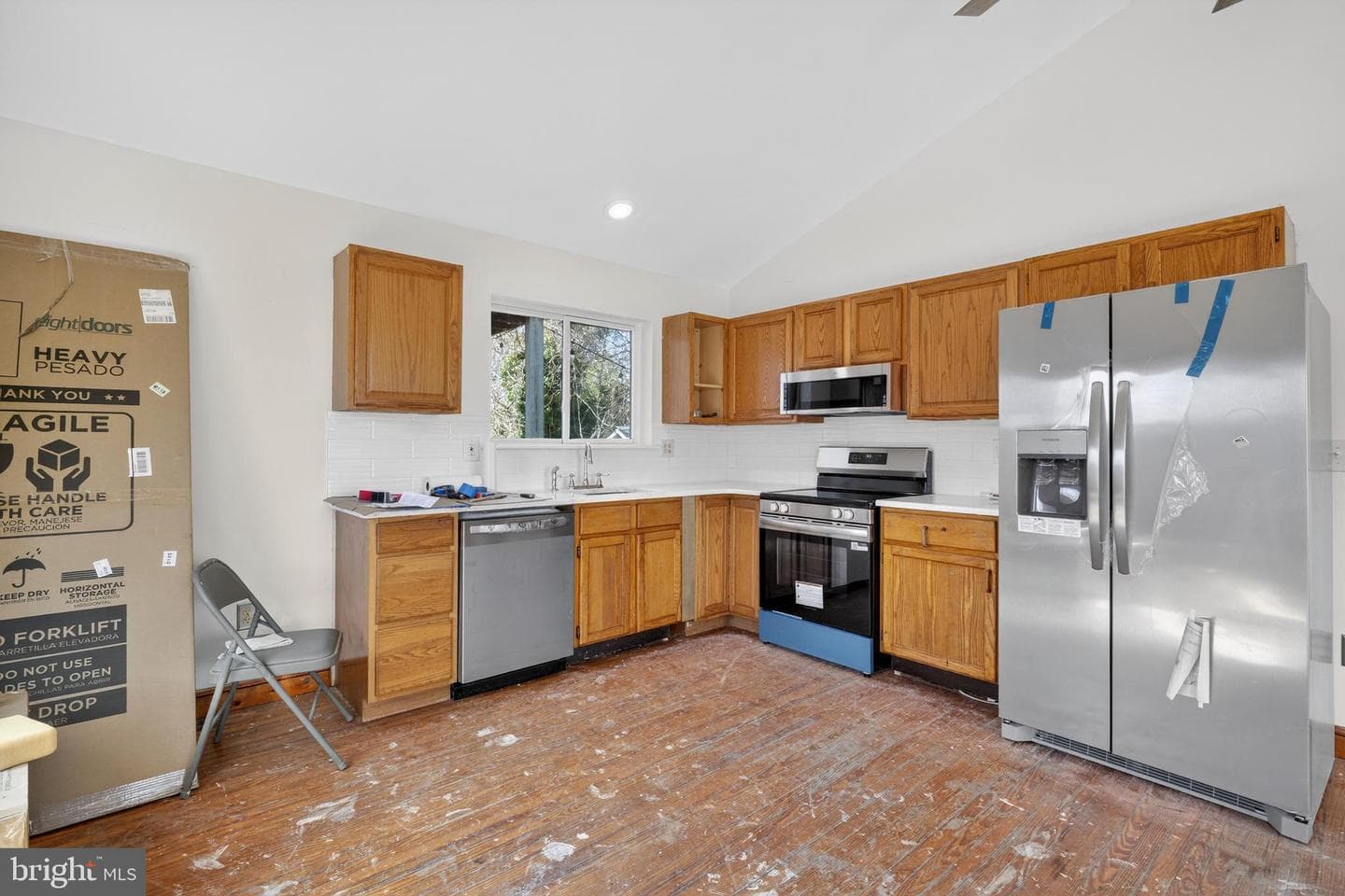 4037 1st Street photo 4