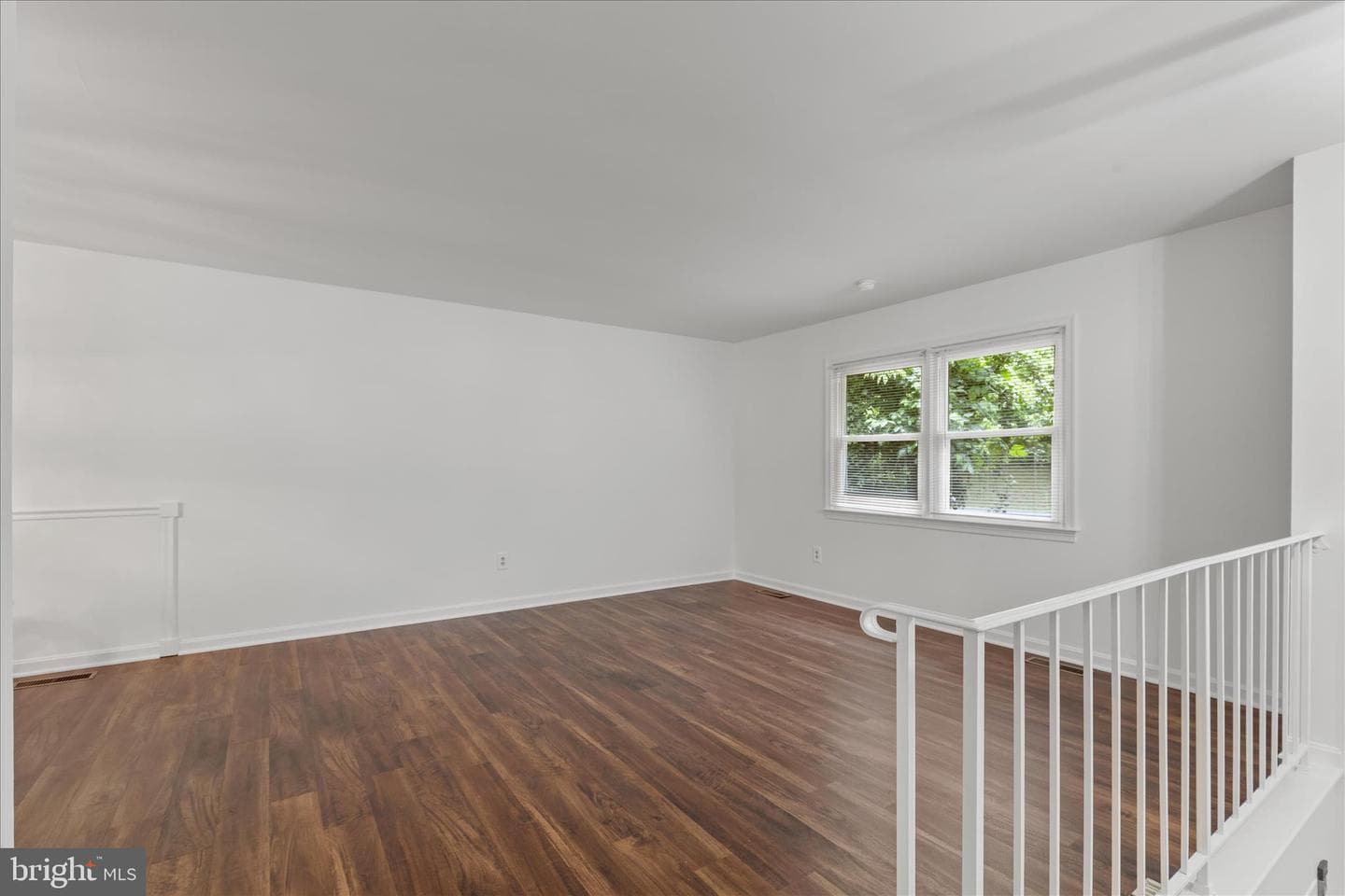 4111 Pinewood Ter photo 2
