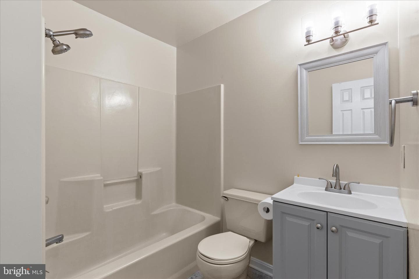 4111 Pinewood Ter photo 23