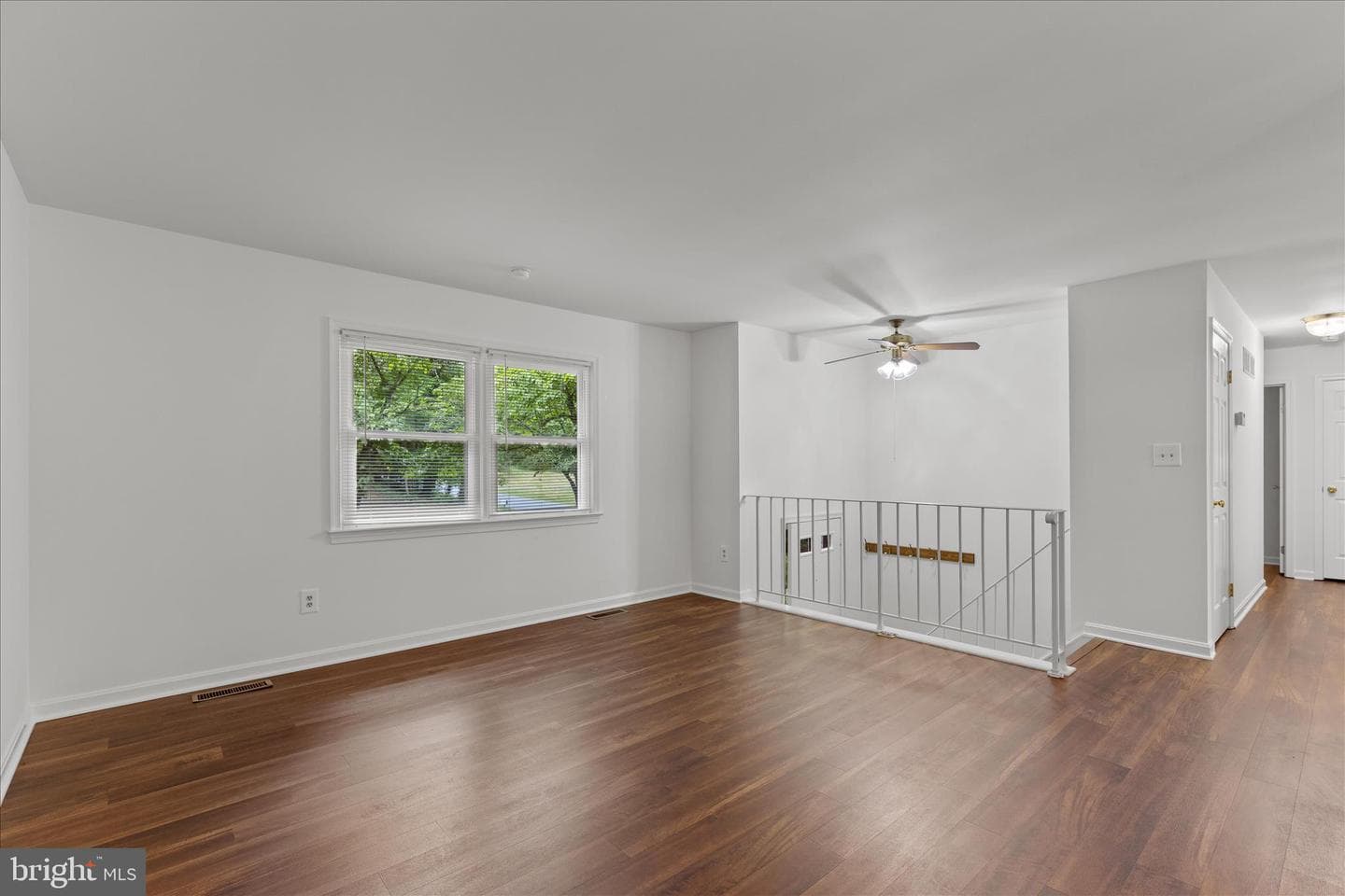 4111 Pinewood Ter photo 5