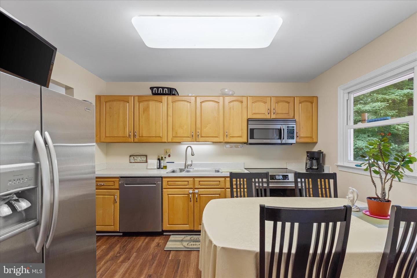 4111 Pinewood Ter photo 6