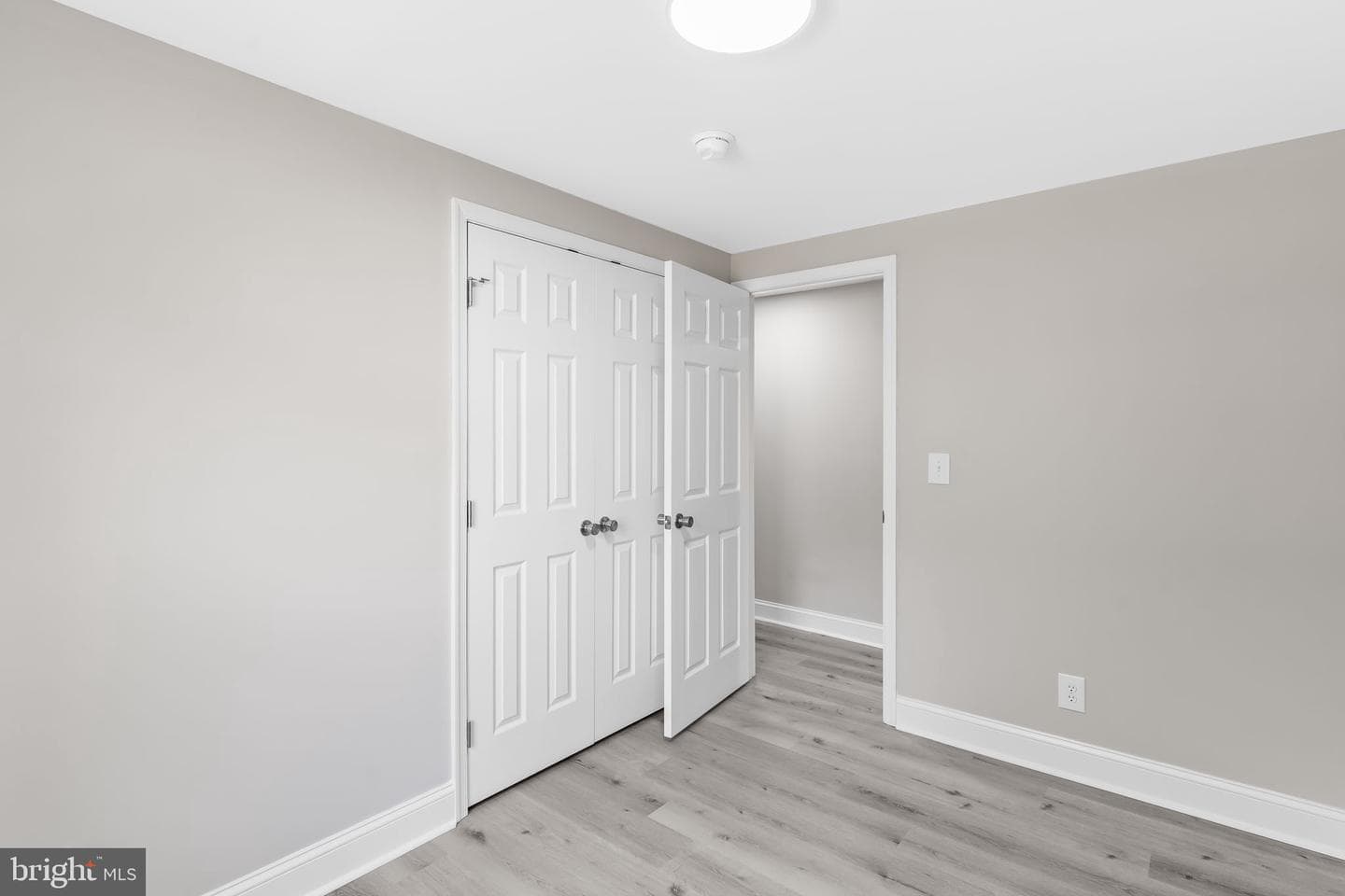 1207 Pinecrest Court photo 9
