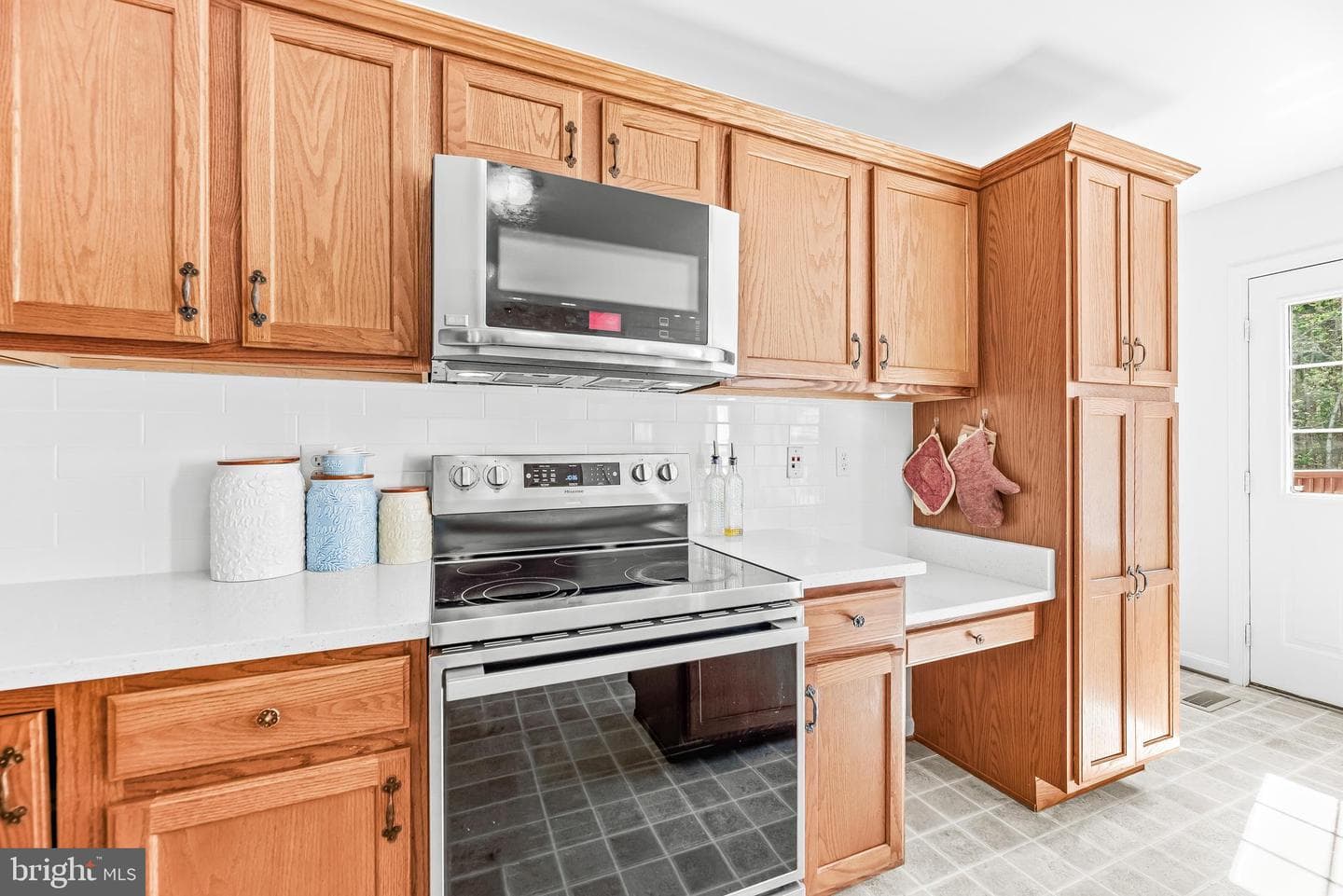 6030 Shelby Way photo 11