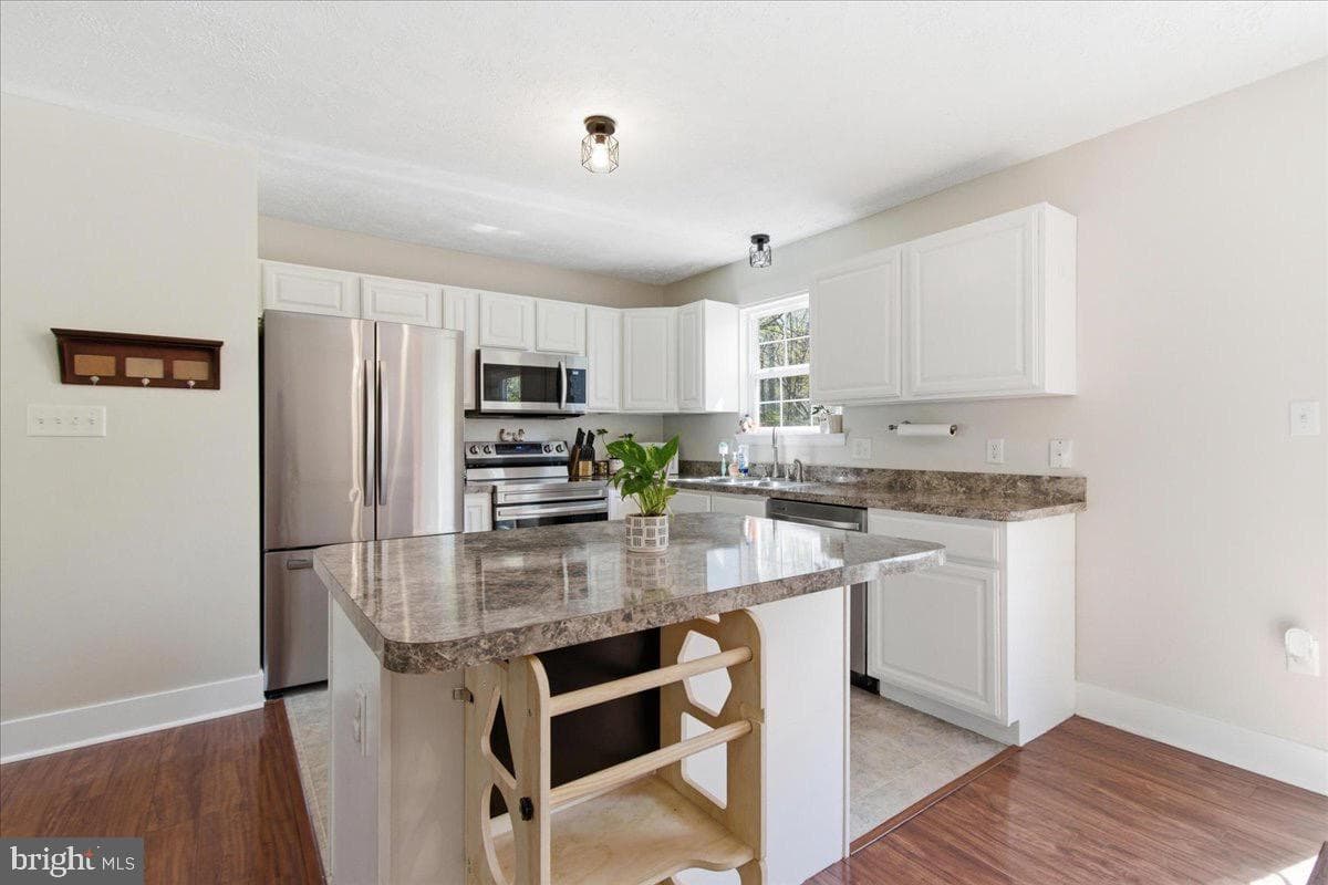 334 Longhorn Circle photo 6