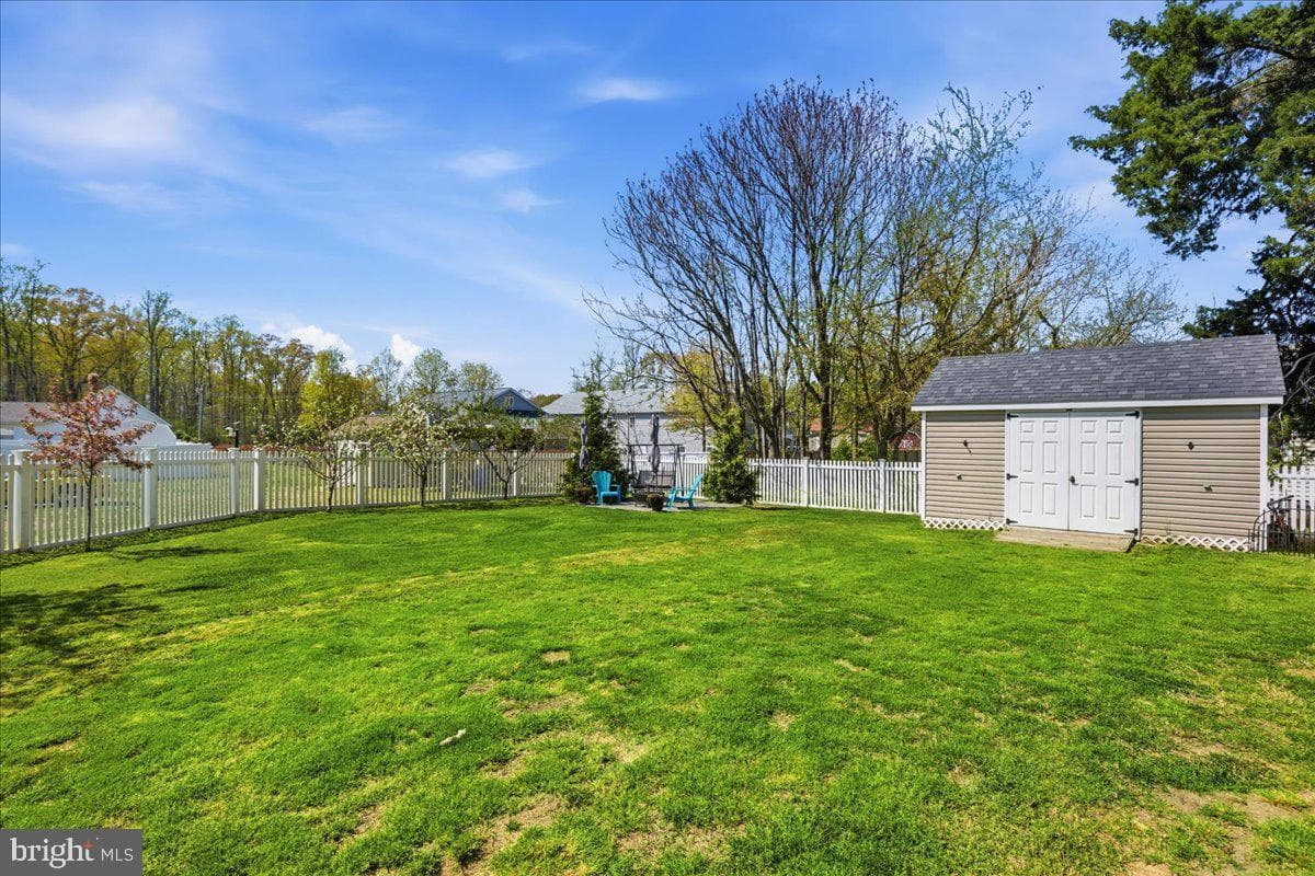 195 Fairground Road photo 44