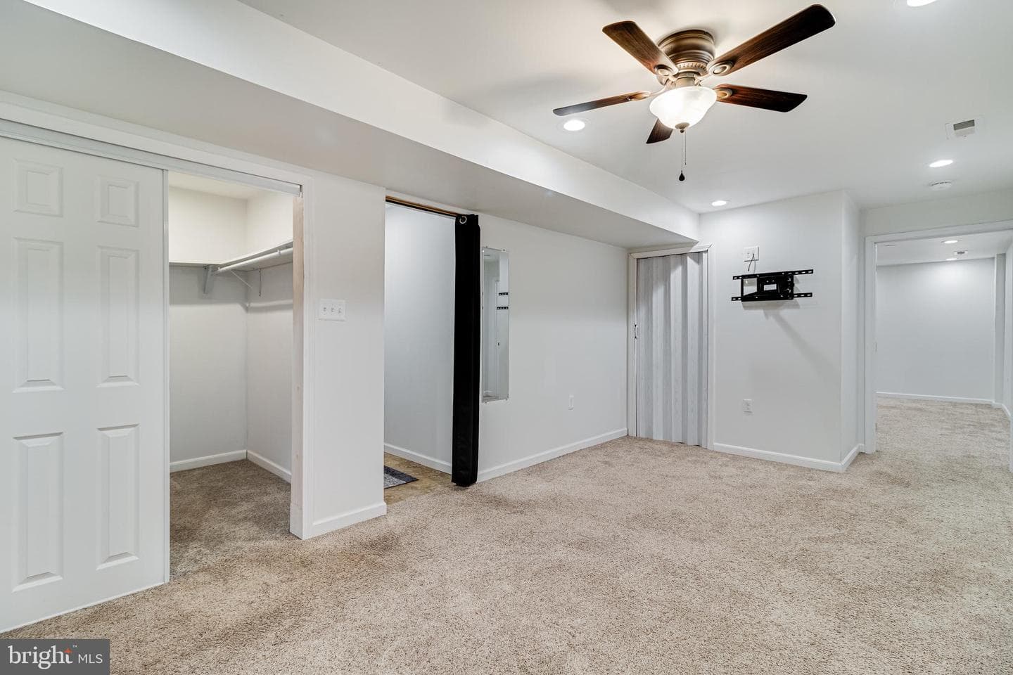 5017 Brandywine Street photo 29