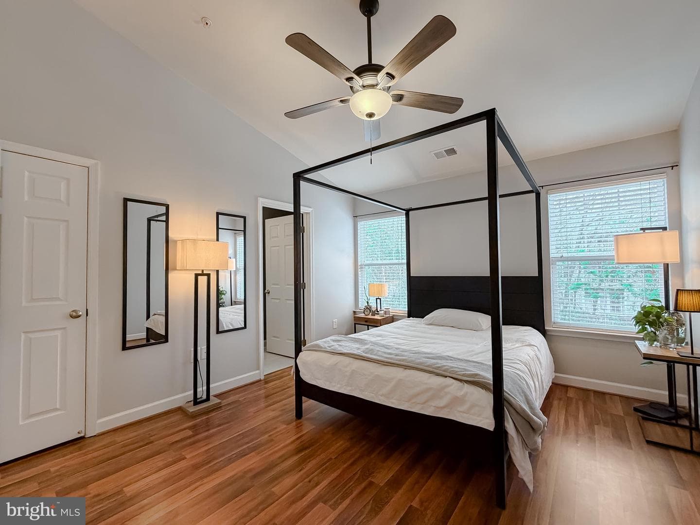 339 English Oak Lane photo 24